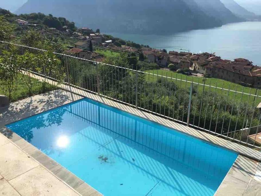Piccolo Paradiso Vista Lago Con Piscina Privata Riva di Solto Extérieur photo